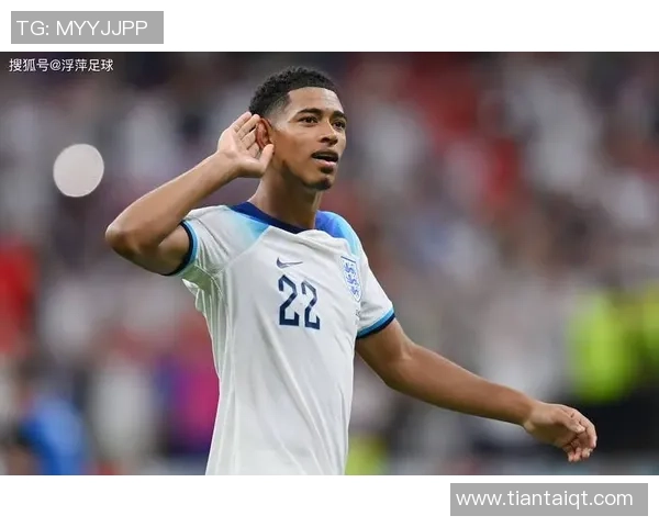 足球明星的经典表情背后隐藏的故事与情感解析